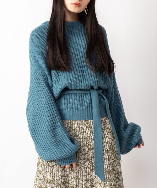 Mysa&Liina（ミーサリーナ）の「バックリボンニットプルオーバー（トップス）」