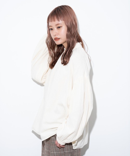 MERLOT（メルロー）の「ヴィンテージ袖バルーンブラウス（シャツ/ブラウス・レディース・ホワイト/ブラック/ナチュラル・FREE）」の15枚目の写真