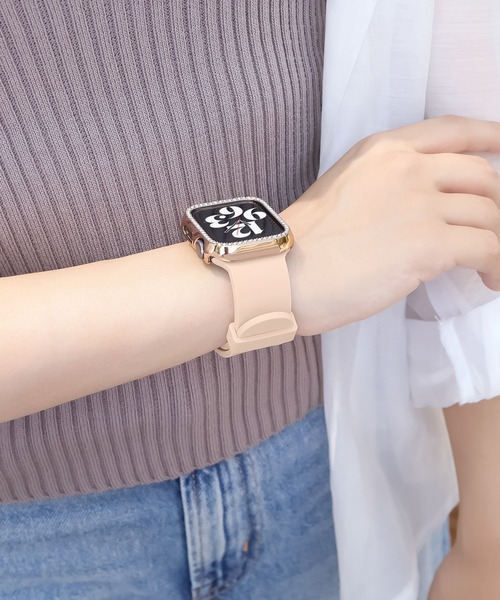 Urban Coral（アーバンコーラル）の「Apple Watch Band / アップルウォッチ バンド メタル  レザー / Urban Coral（デジタル腕時計・レディース・ブラック/シルバー×ブラック/シルバー/ゴールド/ピンクゴールド/シルバー系その他/シルバー×ゴールド/ブルー/ピンク/グレー系その他/ゴールド系その他/シャンパン/ゴールド系/ベージュ系/シルバー系/ブラック系/ライトグレー系2/ピンク系2/パープル系1/ピンク系1/ライトグリーン系1/レッド系2/アイボリー系1/レッド系1/ローズ系2/ベージュ系2/ブラウン系2/ベージュ系1/ブルー系1/グレー系1/ブラウン系1/ライトグレー系1/グレー系2/ローズ系1/ブラック系3/ホワイト系3/グレー系3/ベージュ系3/パープル系3/グレー系4/オレンジ系3/ピンク系4/ピンク系3/ベージュ系4/ブルー系3/レッド系3/パープル系4/ピンク系/オレンジ系4/ブラウン系3/ベージュ系その他5/ローズ系3/グレー系6/グレー系5・40mm/44mm）」の19枚目の写真