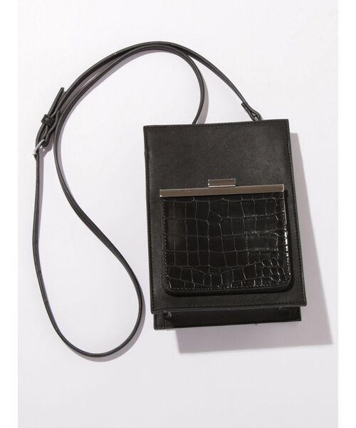 MURUA(ムルーア)の「フロントポケットミニバッグ(ショルダーバッグ・レディース・ブラック/カーキ・FREE)」の6枚目の写真