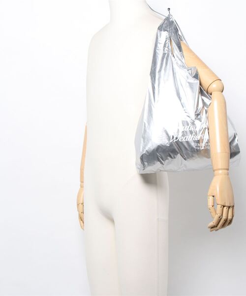 Traditional Weatherwear（トラディショナルウェザーウェア）の「MARCHE BAG MINI（エコバッグ/サブバッグ・レディース・ゴールド/シルバー・FREE）」の5枚目の写真