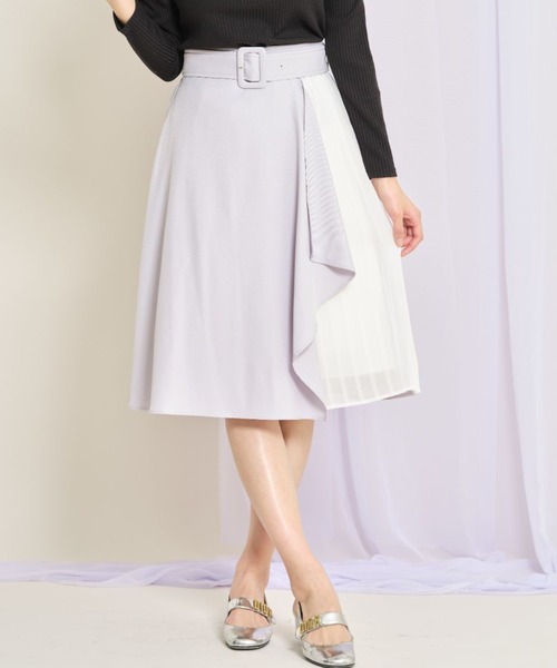 tocco closet(トッコ クローゼット)の「ベルト付きラッフルフリル×プリーツ切り替え配色スカート(スカート・レディース・ピンクベージュ/ブラウン/グレー系その他・M)」の2枚目の写真