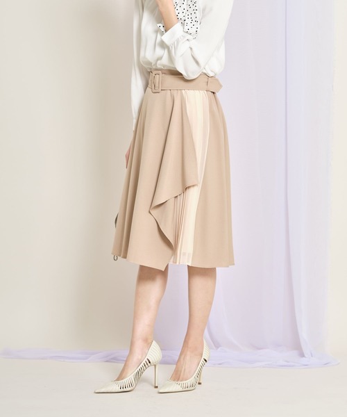tocco closet(トッコ クローゼット)の「ベルト付きラッフルフリル×プリーツ切り替え配色スカート(スカート・レディース・ピンクベージュ/ブラウン/グレー系その他・M)」の19枚目の写真