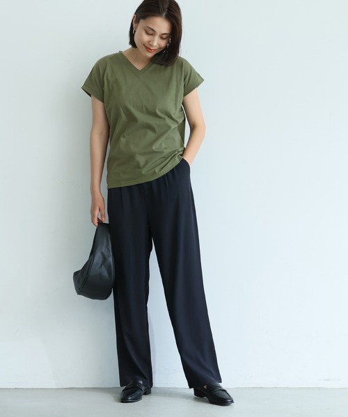 coca(coca)(コカ)の「\新色登場/フレンチスリーブVネックTシャツ COTTON from the US(Tシャツ/カットソー・レディース・ホワイト/ブラック/ベージュ/カーキ/オレンジ/ライトグリーン/キャメル/ネイビー/ダークグリーン/レッド/ライトブルー/チャコール/マスタード/ブラウン・M/L/XL)」の18枚目の写真