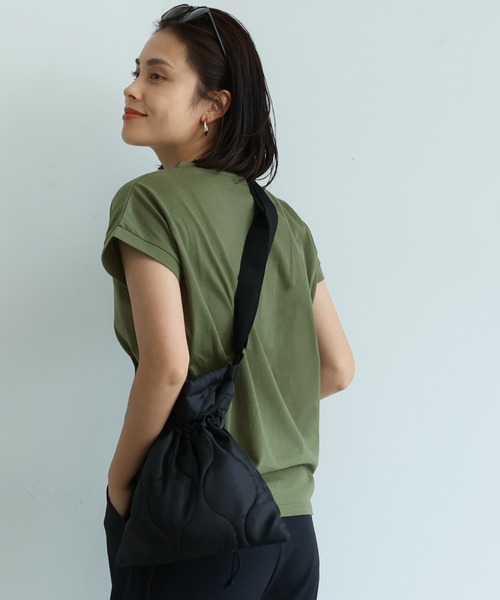 coca(coca)(コカ)の「\新色登場/フレンチスリーブVネックTシャツ COTTON from the US(Tシャツ/カットソー・レディース・ホワイト/ブラック/ベージュ/カーキ/オレンジ/ライトグリーン/キャメル/ネイビー/ダークグリーン/レッド/ライトブルー/チャコール/マスタード/ブラウン・M/L/XL)」の17枚目の写真
