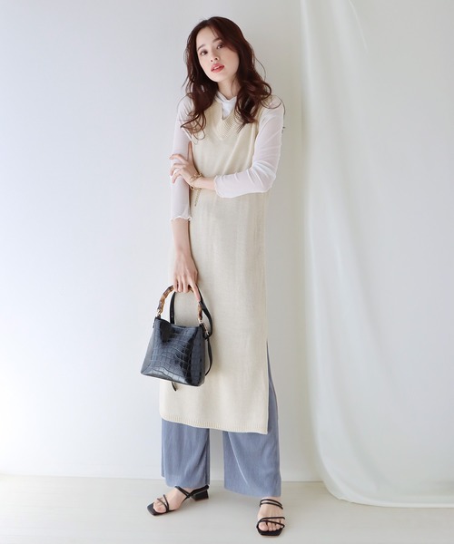 BLUEEAST(ブルーイースト)の「ロングニットベスト(ベスト・レディース・アイボリー/ブラック/グレー・MEDIUM)」の1枚目の写真