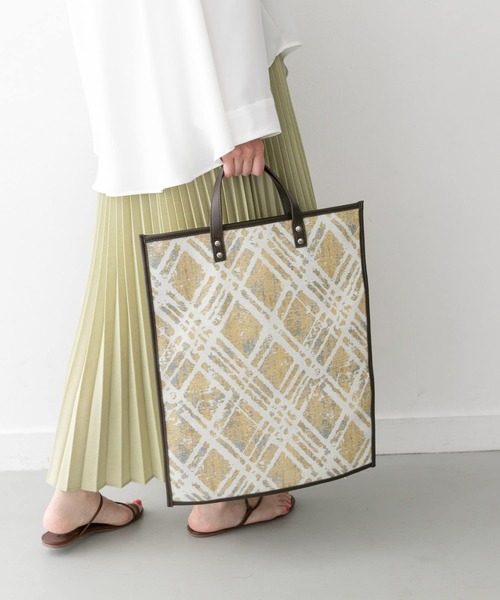 KBF+(ケービーエフプラス)の「KBF+ BIGジャガードBAG∴(トートバッグ・レディース・グリーン/マスタード・ONE)」の1枚目の写真