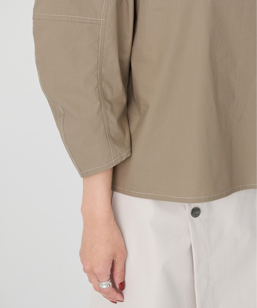 kicuri(キクリ)の「【低身長向けXSサイズ有】コットン100/コクーンスリーブステッチブラウス(シャツ/ブラウス・レディース・モカ/オフホワイト・SMALL/X-SMALL)」の8枚目の写真