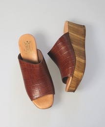 クロコ調厚底サンダル