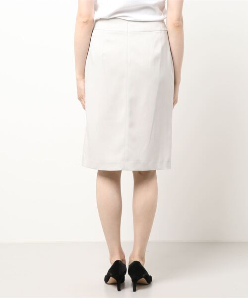 MEW'S REFINED CLOTHES（ミューズリファインドクローズ）の「洗える接触冷感タイトスカート（スカート・レディース・グレー/ベージュ/ネイビー・MEDIUM/LARGE/SMALL）」の4枚目の写真