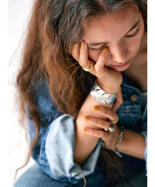 Ungrid（アングリッド）の「フェザーバングル（ブレスレット・レディース・ゴールド/シルバー・FREE）」の7枚目の写真