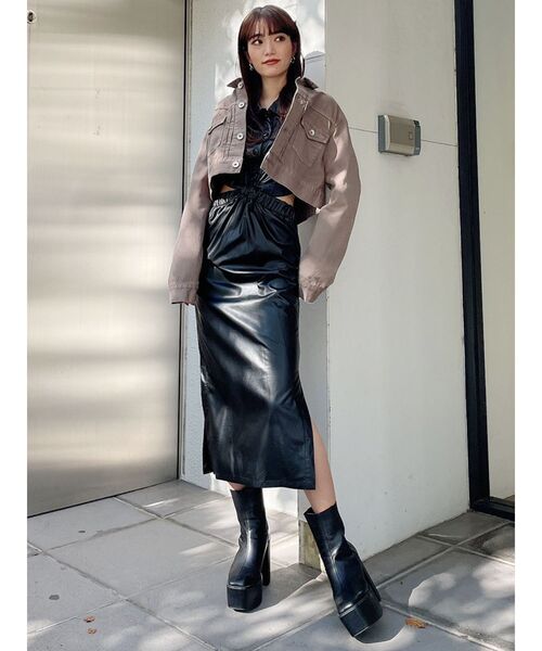 GYDA(ジェイダ)の「ショートタイトデニムGジャン(デニムジャケット・レディース・ブラック/ベージュ/ブルー・FREE)」の12枚目の写真