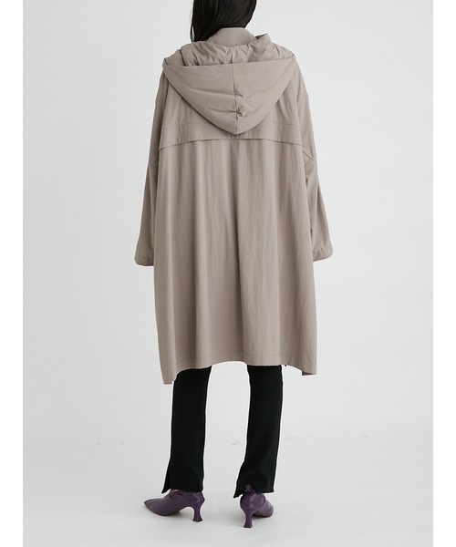 Mila Owen（ミラオーウェン）の「パテッドフード付オーバートレンチコート（トレンチコート・レディース・パープル/ストライプ/グレイッシュベージュ・FREE）」の18枚目の写真