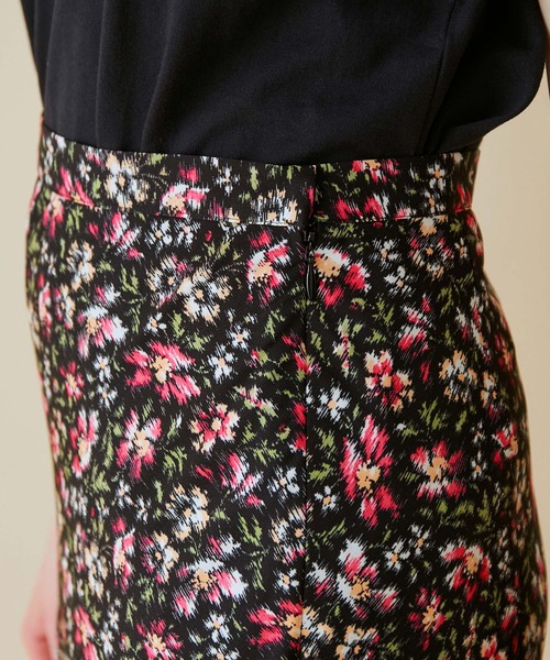 MADEMOISELLE ROPE'(マドモアゼル ロペ)の「フラワープリントマーメイドラインマキシスカート(スカート・レディース・ブラック/ブラック系その他・38/36)」の10枚目の写真