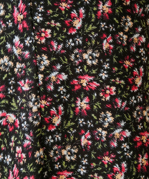 MADEMOISELLE ROPE'(マドモアゼル ロペ)の「フラワープリントマーメイドラインマキシスカート(スカート・レディース・ブラック/ブラック系その他・38/36)」の4枚目の写真