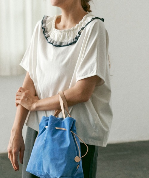 PUAL CE CIN(ピュアルセシン)の「襟ニットリブプルオーバー/Tシャツ(Tシャツ/カットソー・レディース・ホワイト/チャコールグレー/ナチュラル・FREE)」の2枚目の写真