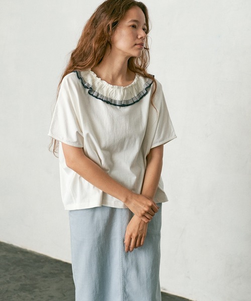 PUAL CE CIN(ピュアルセシン)の「襟ニットリブプルオーバー/Tシャツ(Tシャツ/カットソー・レディース・ホワイト/チャコールグレー/ナチュラル・FREE)」の5枚目の写真