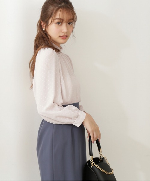 PROPORTION BODY DRESSING（プロポーションボディドレッシング）の「シャーリングネックドットブラウス / 1211210900（シャツ/ブラウス・レディース・ブラック/ホワイト系その他/グレー・SMALL/MEDIUM）」の5枚目の写真