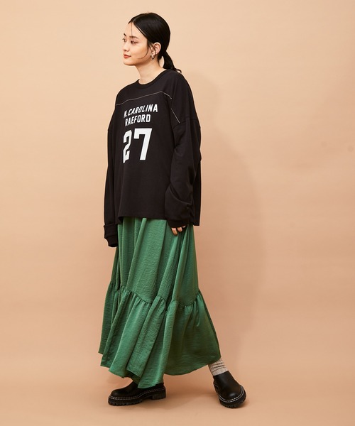 ADAM ET ROPE'（アダムエロペ）の「フットボールロンT（Tシャツ/カットソー・レディース・ブラック/ホワイト・FREE）」の3枚目の写真