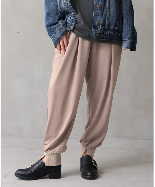 n'OrLABEL（ノアールレーベル）の「【廃盤】『リブスリットジョガーパンツ』（その他パンツ・レディース・グレイッシュブルー/ブラック/グレイッシュベージュ/テラコッタ・1/2）」の3枚目の写真