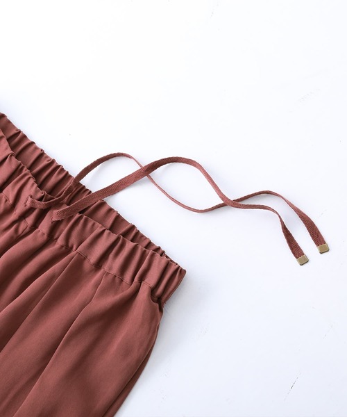 n'OrLABEL（ノアールレーベル）の「【廃盤】『リブスリットジョガーパンツ』（その他パンツ・レディース・グレイッシュブルー/ブラック/グレイッシュベージュ/テラコッタ・1/2）」の10枚目の写真