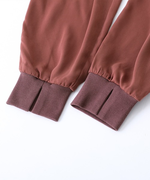 n'OrLABEL（ノアールレーベル）の「【廃盤】『リブスリットジョガーパンツ』（その他パンツ・レディース・グレイッシュブルー/ブラック/グレイッシュベージュ/テラコッタ・1/2）」の7枚目の写真