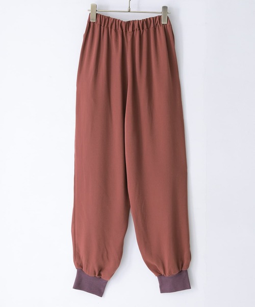 n'OrLABEL（ノアールレーベル）の「【廃盤】『リブスリットジョガーパンツ』（その他パンツ・レディース・グレイッシュブルー/ブラック/グレイッシュベージュ/テラコッタ・1/2）」の6枚目の写真