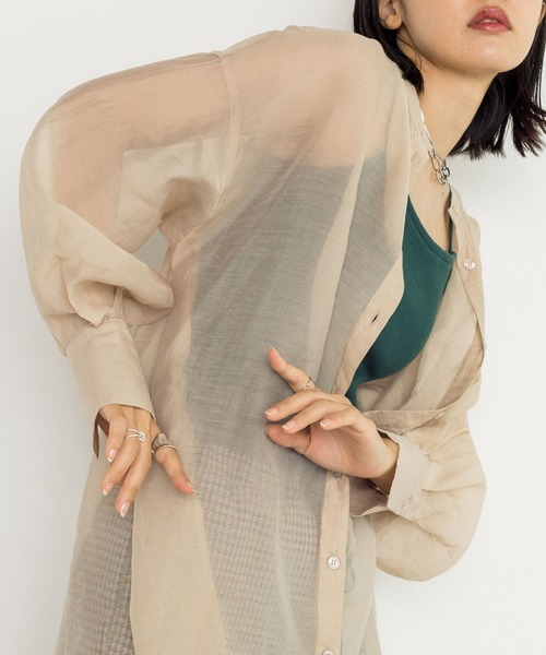 w closet（ダブルクローゼット）の「シアーバンドカラーBIGシャツ（シャツ/ブラウス・レディース・ダークグリーン/ブラウン/ライトベージュ/コーラルピンク/グレー系その他・FREE）」の18枚目の写真