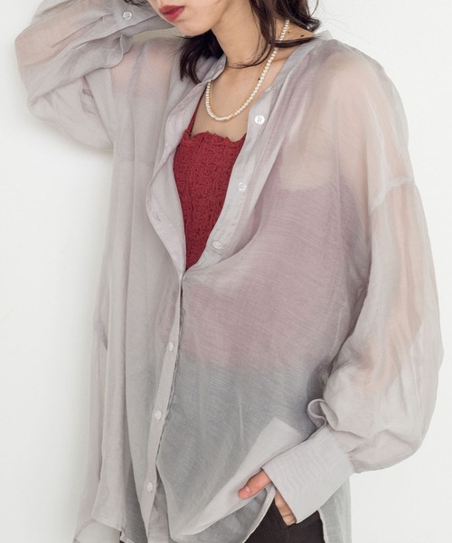 w closet（ダブルクローゼット）の「シアーバンドカラーBIGシャツ（シャツ/ブラウス・レディース・ダークグリーン/ブラウン/ライトベージュ/コーラルピンク/グレー系その他・FREE）」の12枚目の写真