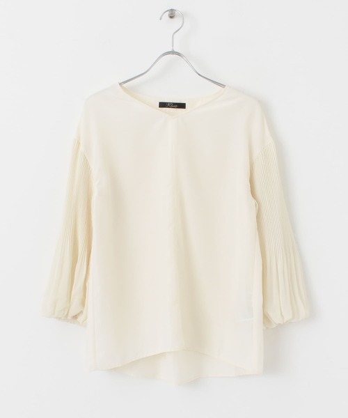 URBAN RESEARCH ROSSO（アーバンリサーチロッソ）の「プリーツスリーブVネックブラウス（シャツ/ブラウス・レディース・チャコールグレー/オフホワイト/ピンクベージュ・FREE）」の15枚目の写真