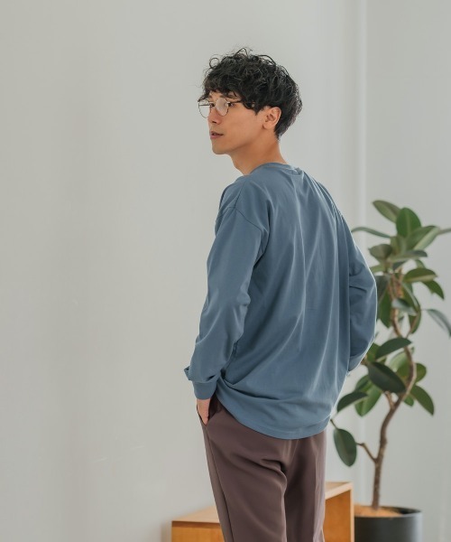 SIDEWAY STANCE(サイドウェイスタンス)の「【SIDEWAY STANCE】胸ポケット付き スリット 長袖 Tシャツ(Tシャツ/カットソー・メンズ・杢グレー/ブラック/ブラウン/チャコール/ブルーグレー/ホワイト/ダークグリーン/キナリ・X-LARGE/MEDIUM/LARGE)」の19枚目の写真