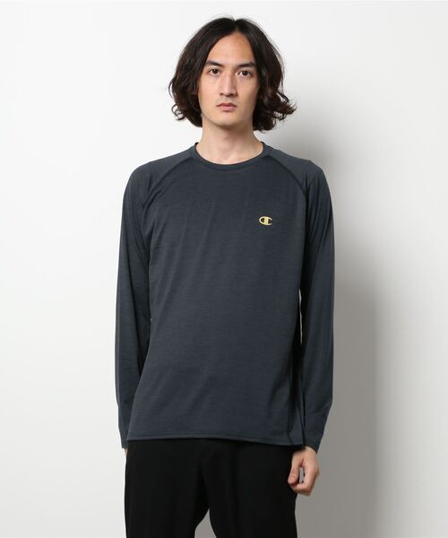 Champion(チャンピオン)の「【CHAMPION/チャンピオン】ストレッチクルーネックチャンピオンロゴロングTシャツ 吸汗 速乾 抗菌 防臭 UVカット(Tシャツ/カットソー・メンズ・ブラック/グレー・MEDIUM/LARGE/X-LARGE)」の1枚目の写真