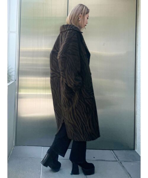 EMODA（エモダ）の「ワイドカラーロングコート（チェスターコート・レディース・ブラック/グレー/グリーン/その他・FREE）」の18枚目の写真