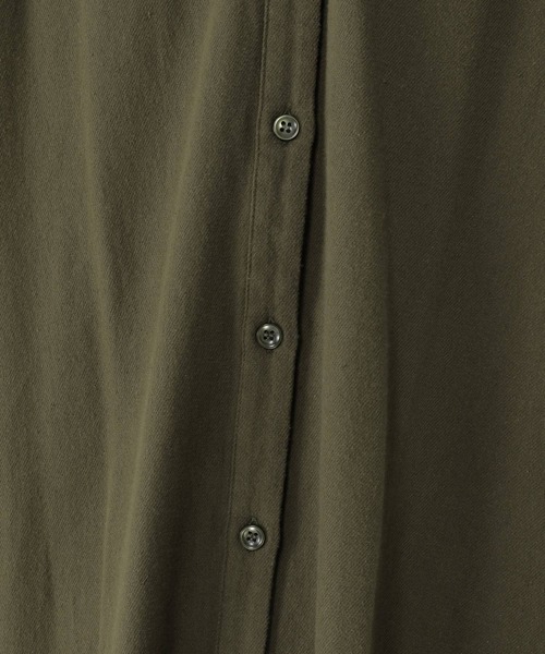 studio CLIP（スタディオクリップ）の「ダブルフロントVネックフレアワンピース（ワンピース・レディース・スモーク/モカ/カーキ・FREE）」の7枚目の写真