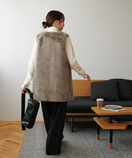 DISCOAT(ディスコート)の「【毎年大好評!】ファーベスト(ベスト・レディース・ライトグレー/ブラウン/チャコールグレー/グレイッシュベージュ・FREE)」の11枚目の写真