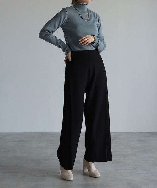 amini(アミニ)の「【2021-2022 A/W】メローリブトップス(ニット/セーター・レディース・ブルーグレー/オフホワイト/ブラック・MEDIUM)」の14枚目の写真