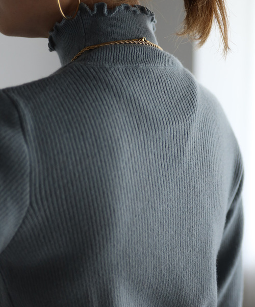 amini(アミニ)の「【2021-2022 A/W】メローリブトップス(ニット/セーター・レディース・ブルーグレー/オフホワイト/ブラック・MEDIUM)」の12枚目の写真