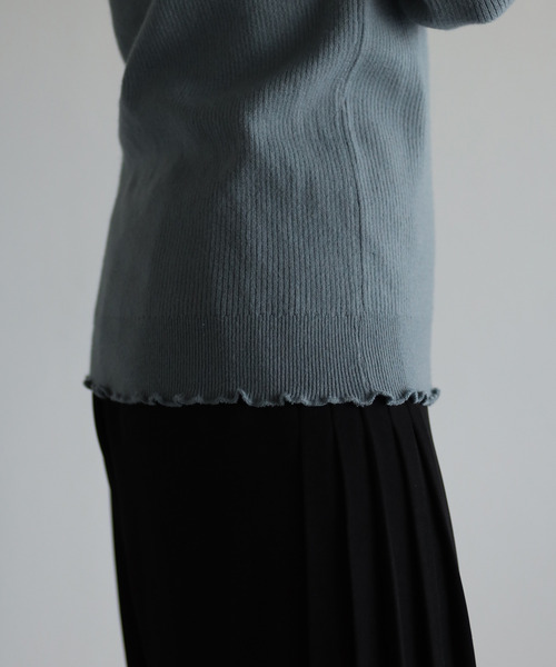 amini(アミニ)の「【2021-2022 A/W】メローリブトップス(ニット/セーター・レディース・ブルーグレー/オフホワイト/ブラック・MEDIUM)」の18枚目の写真