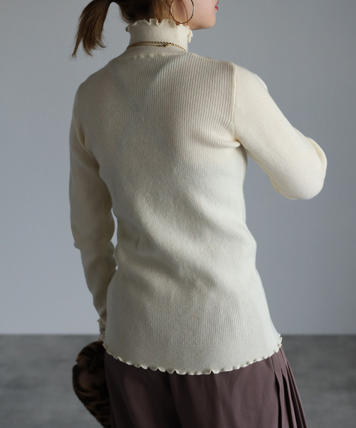 amini(アミニ)の「【2021-2022 A/W】メローリブトップス(ニット/セーター・レディース・ブルーグレー/オフホワイト/ブラック・MEDIUM)」の16枚目の写真