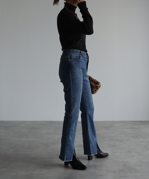 amini(アミニ)の「【2021-2022 A/W】メローリブトップス(ニット/セーター・レディース・ブルーグレー/オフホワイト/ブラック・MEDIUM)」の13枚目の写真