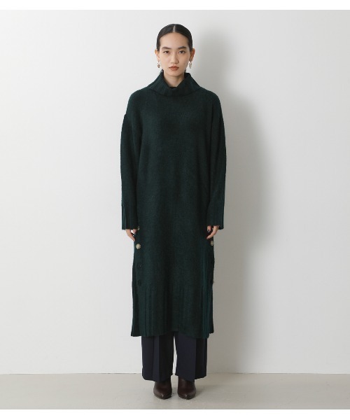 crie conforto（クリーコンフォルト）の「サイド釦タートルニットワンピース（ワンピース・レディース・ダークグリーン/チャコールグレー/ライトベージュ・MEDIUM/SMALL）」の14枚目の写真