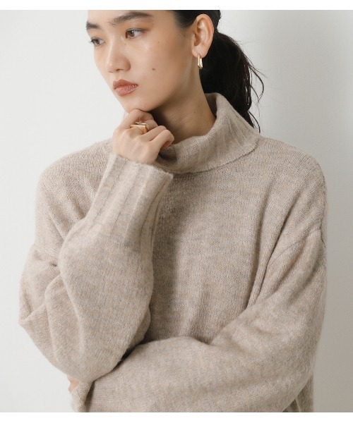 crie conforto（クリーコンフォルト）の「サイド釦タートルニットワンピース（ワンピース・レディース・ダークグリーン/チャコールグレー/ライトベージュ・MEDIUM/SMALL）」の12枚目の写真