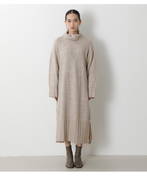 crie conforto（クリーコンフォルト）の「サイド釦タートルニットワンピース（ワンピース・レディース・ダークグリーン/チャコールグレー/ライトベージュ・MEDIUM/SMALL）」の15枚目の写真