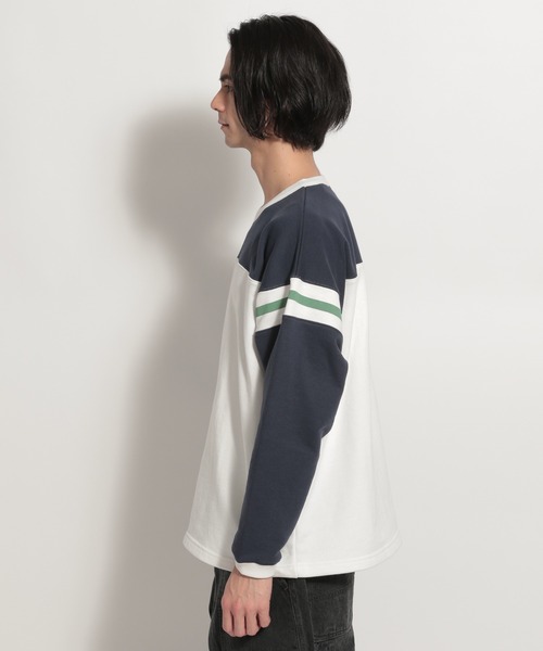 niko and...（ニコアンド）の「[niko and ...JEANS 2022SS]配色フットボールプルオーバー（スウェット・メンズ・ネイビー/ピンク・MEDIUM/LARGE）」の10枚目の写真