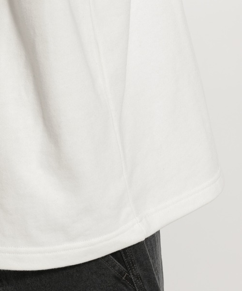 niko and...（ニコアンド）の「[niko and ...JEANS 2022SS]配色フットボールプルオーバー（スウェット・メンズ・ネイビー/ピンク・MEDIUM/LARGE）」の15枚目の写真