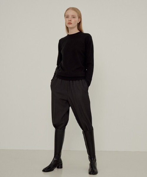 deBURN（デバーン）の「【deBURN 】カシミア シンプルラウンドニット / cashmere simple round_KN（ニット/セーター・レディース・ネイビー/ライトブラウン/ピンク/ブラック/パープル/ブルーグリーン/ライトブルー/アイボリー/ブラウン/グレー/クリアイエロー・FREE）」の17枚目の写真