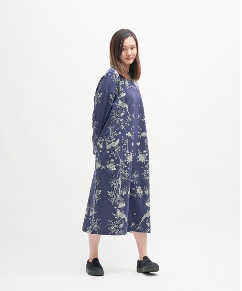 BOHEMIANS(ボヘミアンズ)の「BOHEMIANS/ボヘミアンズ NIGHTINGALE SMOOTH BOAT NECK OP BO-346 ナイチンゲール ボートネックワンピース(ワンピース・レディース・ネイビー・S/M)」の2枚目の写真