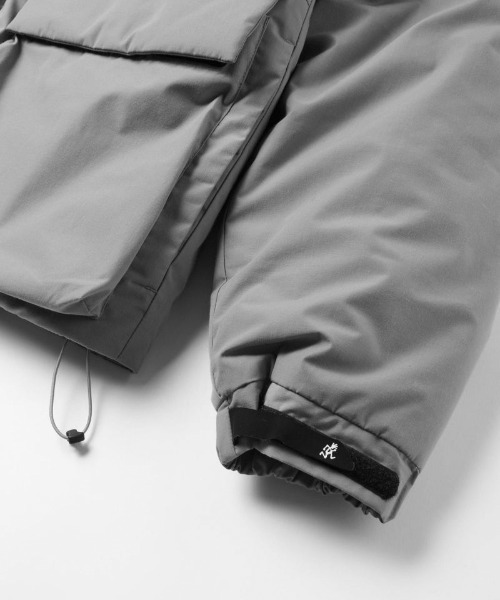 And A（アンドエー）の「Gramicci by F/CE. グラミチバイエフシーイー / F/CE x GRAMICCI INSULATION JACKET インスレーションジャケット ダウンパーカー / GUJ2-F3007（ダウンジャケット/コート・メンズ・ブラック・MEDIUM/LARGE）」の20枚目の写真