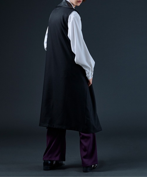 Ellno Loset(エルノロゼット)の「ビーガンレザー切り替えロングジレ(ベスト・メンズ・ブラック・MEDIUM/LARGE)」の14枚目の写真