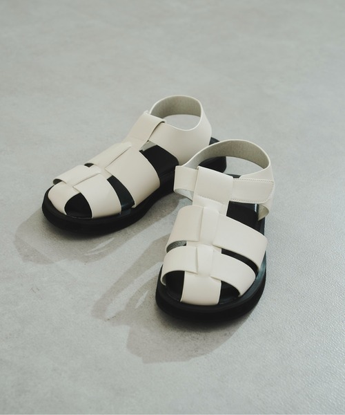 DouDou(ドゥドゥ)の「Gurka sandals(サンダル・レディース・ホワイト/ブラック・M/L)」の8枚目の写真